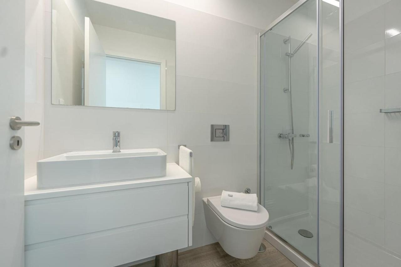 Oceanside East Apartment Ponta Delgada  Exterior photo